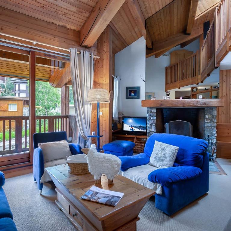 Duplex 3 Pièces avec Mezzanine, Centre de Val d'Isère, Proche des Pistes, Parking et Cheminée - Appartement 2 Chambres - 1