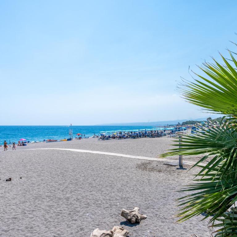 GuestHost - Naxos Seaside Apartment with Gardens, Parking and Swimming Pool - Appartamento con 3 Camere da Letto - 23