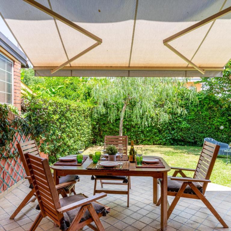 GuestHost - Naxos Seaside Apartment with Gardens, Parking and Swimming Pool - Appartamento con 3 Camere da Letto - 2