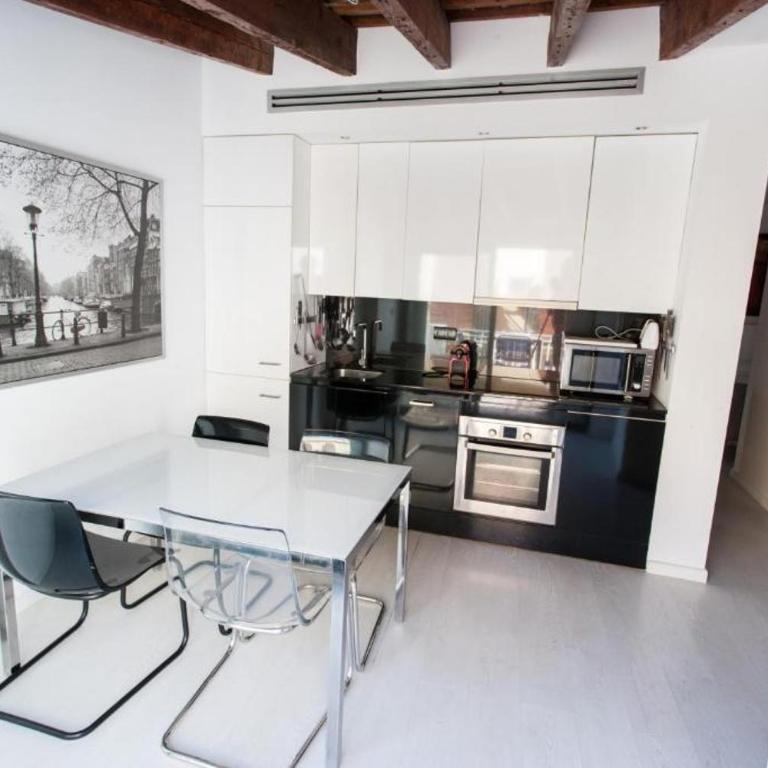 Atico Tapineria - One-Bedroom Apartment - 3