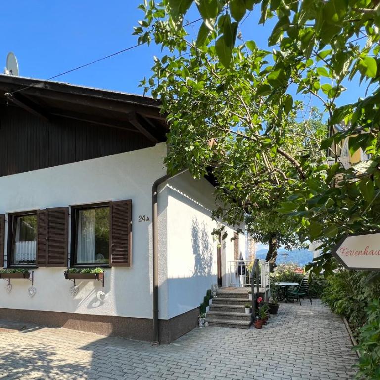 Ferienhaus Seeröschen - Gesamte Unterkunft - Haus mit 2 Schlafzimmern - 1