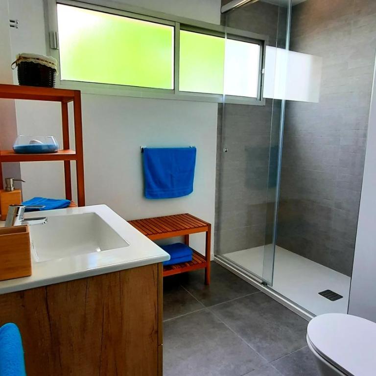 Piso céntrico, amplio, luminoso y familiar, con garaje según disponibilidad - Apartamento de 2 dormitorios - 14
