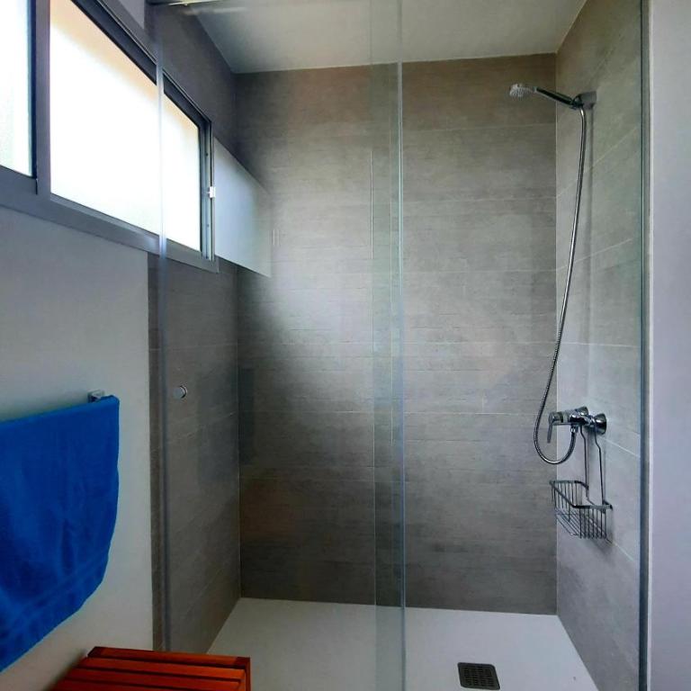 Piso céntrico, amplio, luminoso y familiar, con garaje según disponibilidad - Apartamento de 2 dormitorios - 18
