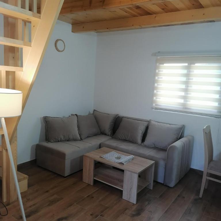 Bungalovi D&S - Two-Bedroom House - 2