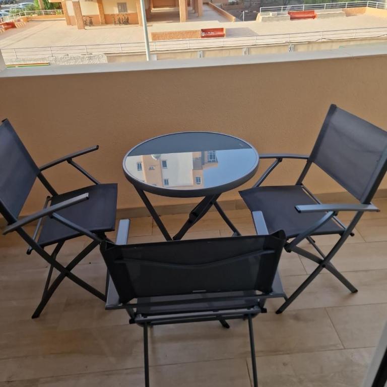 Sunny Los Cristianos Apartment Walk to Beach - Apartment mit 1 Schlafzimmer - 13