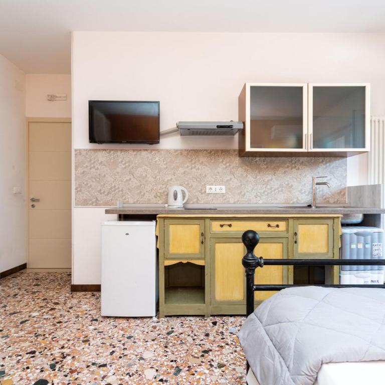Monti Guesthouse - Monolocale con Terrazza - 23