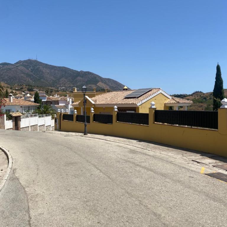 Villa Vista Verde -Sea views -3 Bedrooms -Heated Pool - Villa de 3 dormitorios - 51