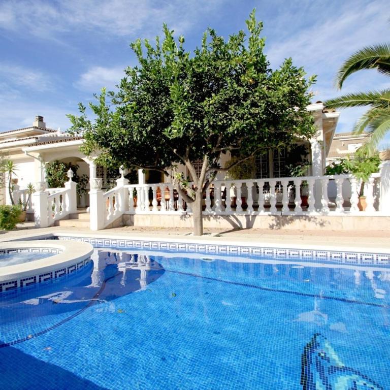 ARENDA Pino Alto Villa Lemon - Villa de 6 dormitorios con piscina privada - 1