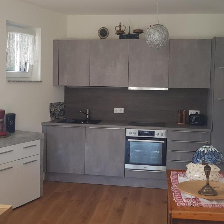 Ferienwohnung Karasek Deluxe - Apartment mit Seeblick - 10