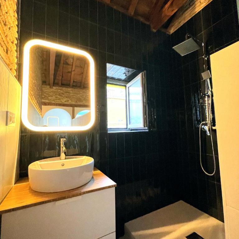 KEYWISE Nordic design Home city center 2 rooms 2 bath and terrace - Apartamento Deluxe - 46