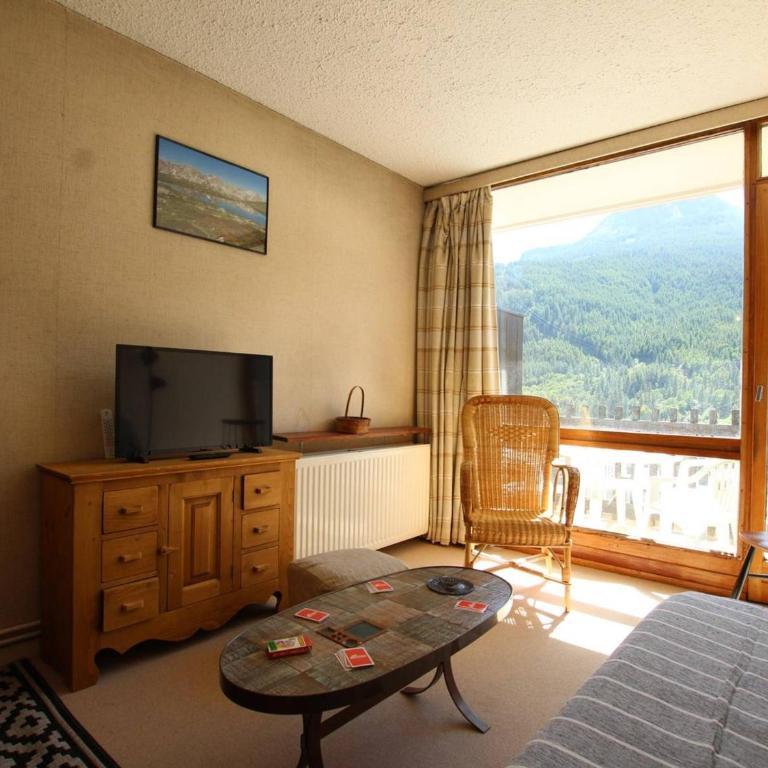 Location idéale, 4 pers à Serre-Chevalier, proche pistes, balcon, TV, coin nuit et casier à ski - Appartement 1 Chambre - 7
