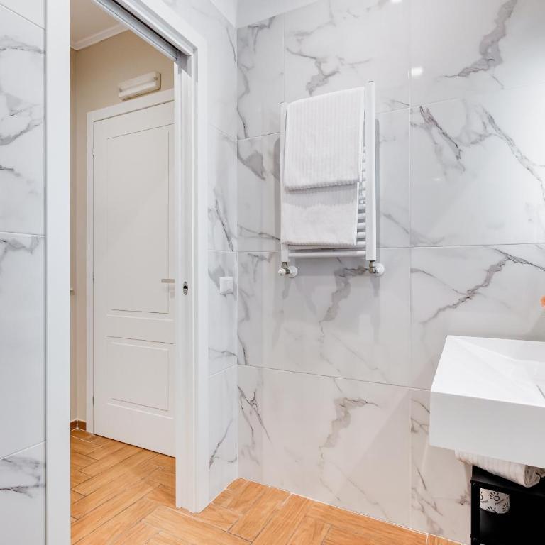 Muzio 48 Private Suites by Premium Suites Collection - Dreibettzimmer - 8