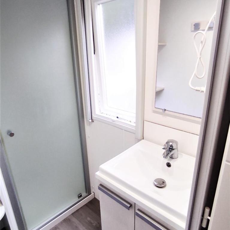 MOBIL HOME 6 personnes TOUT CONFORT - Maison 2 Chambres - 39