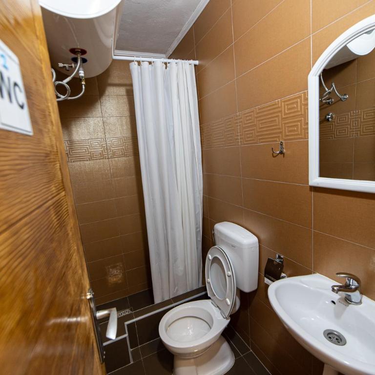 SNAM Rooms&Apartment - Triple Room with Shared Bathroom - 9