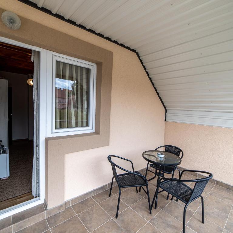 SNAM Rooms&Apartment - Triple Room with Shared Bathroom - 7