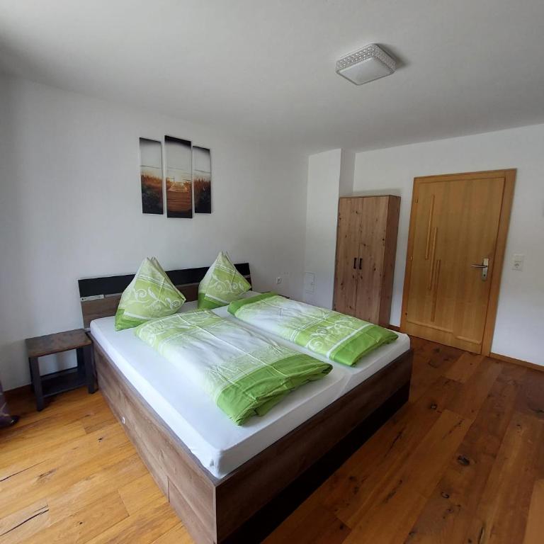 Ferienwohnung Julia Kröll - Apartment mit 2 Schlafzimmern - 10
