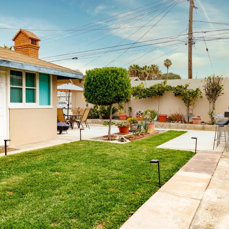 Seaside Adventure Lodging - Apartment with Sea View - 25