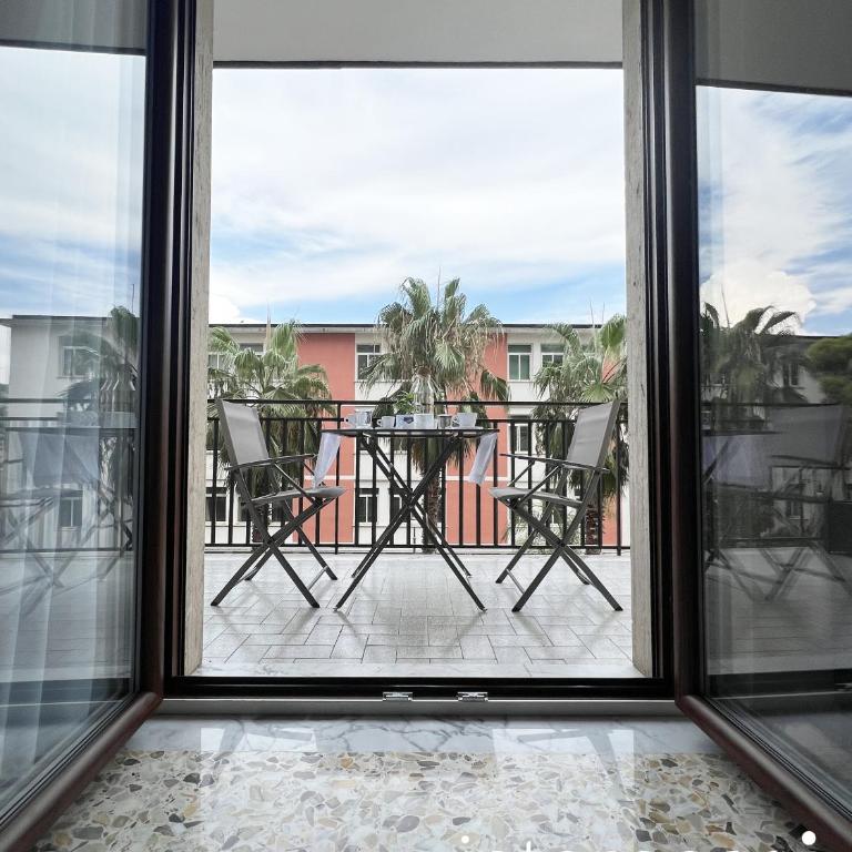 Interno Sei B&B - Camera Matrimoniale con Balcone - 3