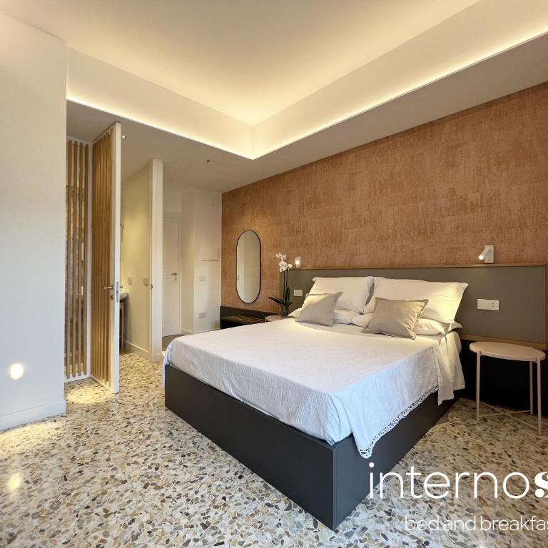 Interno Sei B&B - Camera Matrimoniale con Balcone - 16