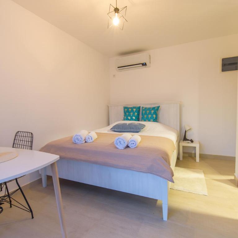 Nely apartments - One-Bedroom Apartment - 2