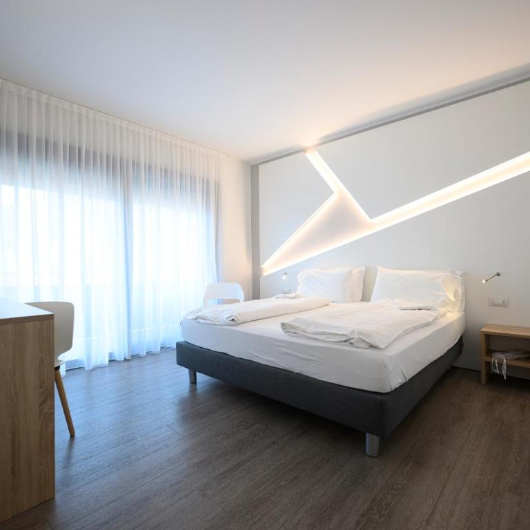 Hotel Riviera - Suite con Vista Lago - 2