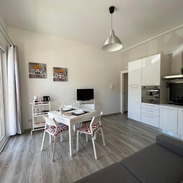Sun Holiday - Casa con 2 Camere da Letto - 1