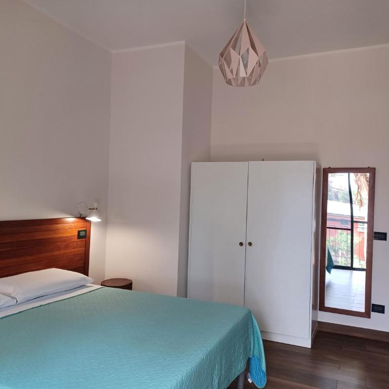 Anthea - Double Room with Garden View - 4