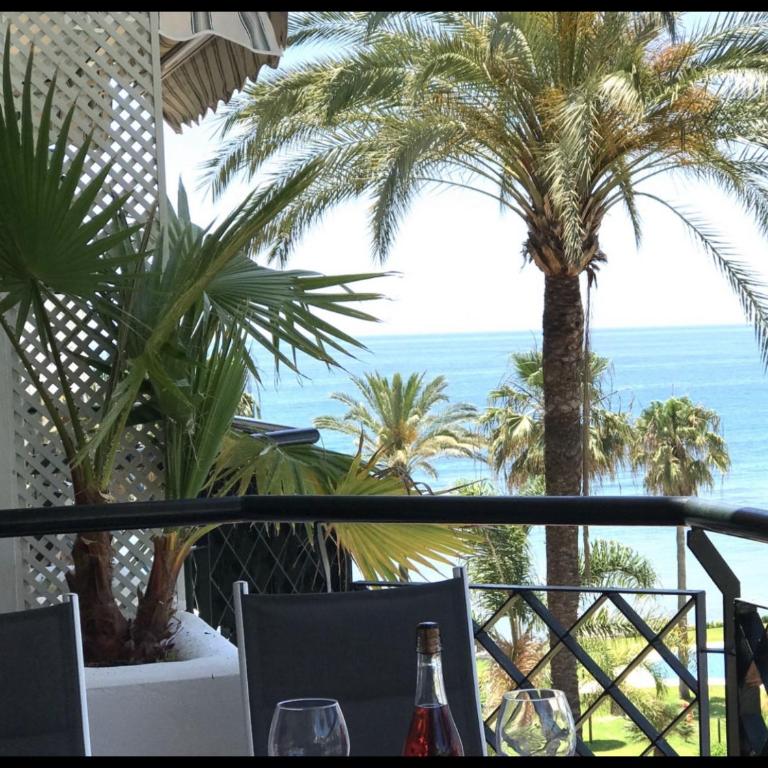 MI CAPRICHO 3-5 BEACHFRONT- Apartment with sea views in Costa del Sol - Apartamento de 2 dormitorios - 52