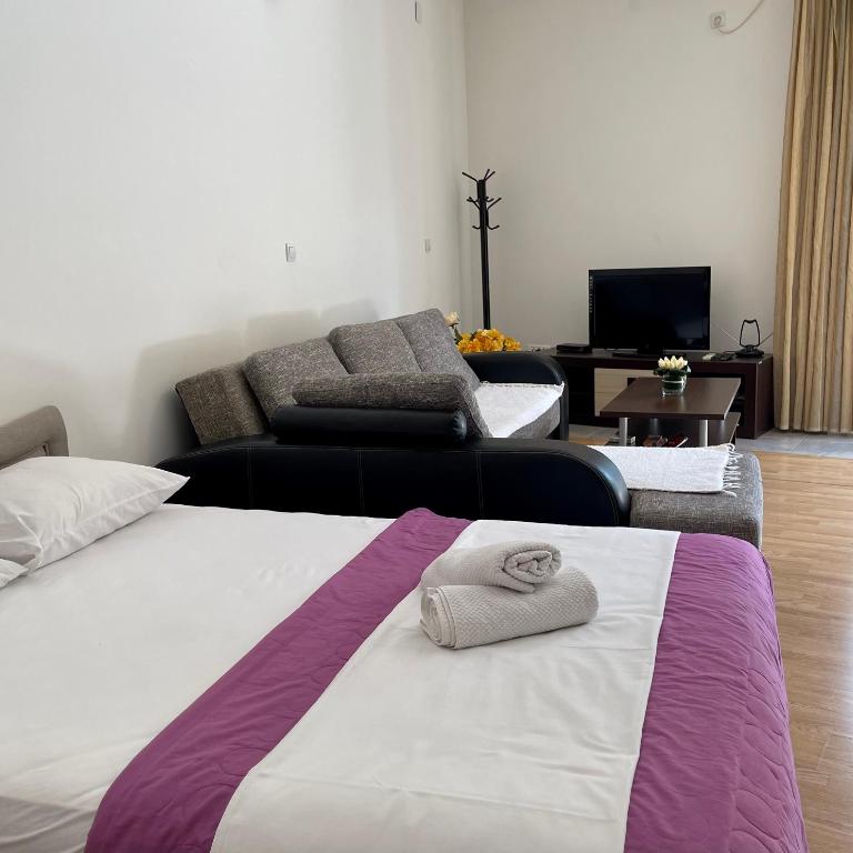 Apartments Milano - Studio with Terrace - 3