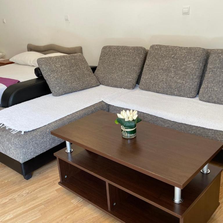 Apartments Milano - Studio with Terrace - 10