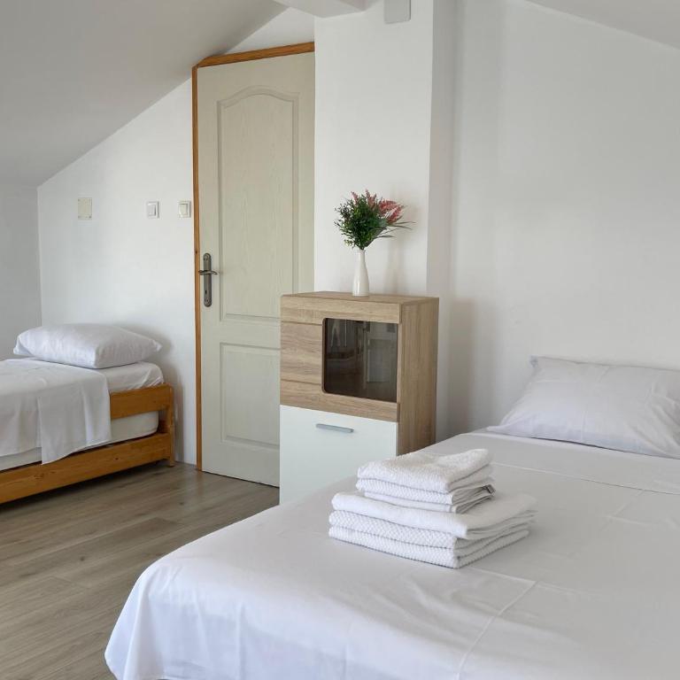 Apartments Milano - Studio with Balcony and Sea View - 5