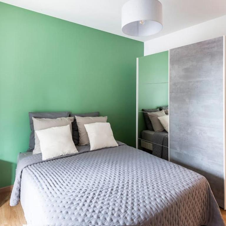 Comme chez vous - Two-Bedroom Apartment - 12