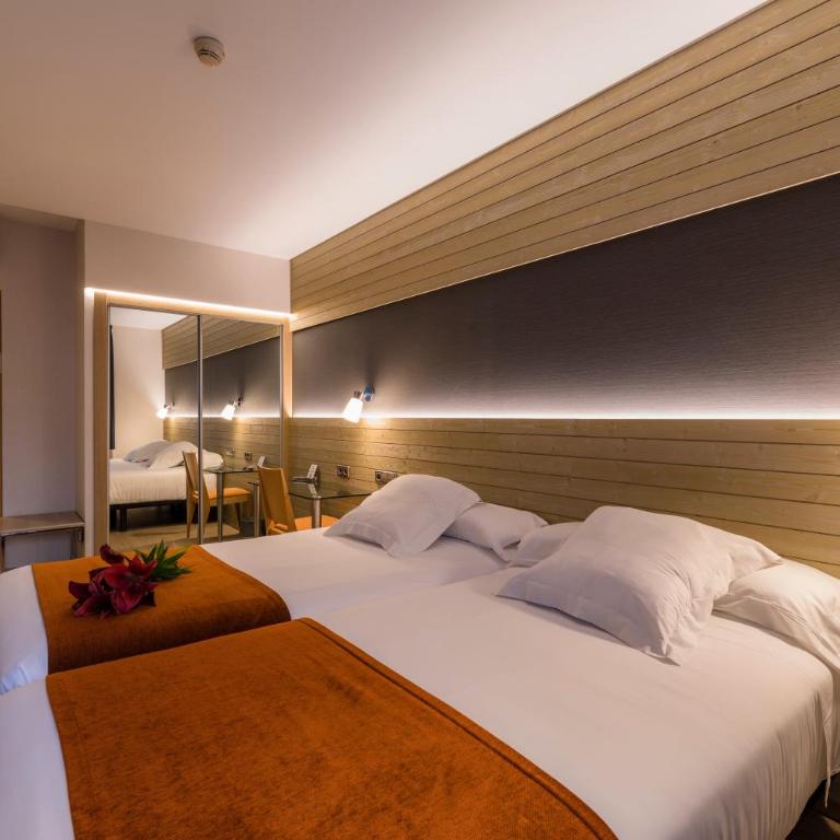 Hotel Avenida - Habitación Doble - 1 o 2 camas - 1
