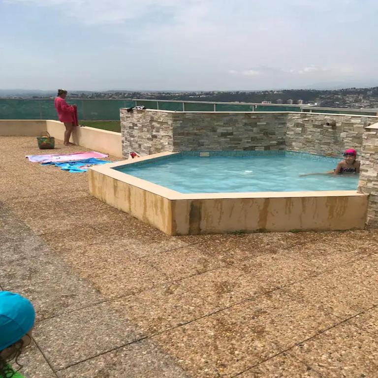 APPARTEMENT ENTIER dans une résidence privée avec gardien, piscine et aire de jeux pour enfants - Appartement 1 Chambre - 9