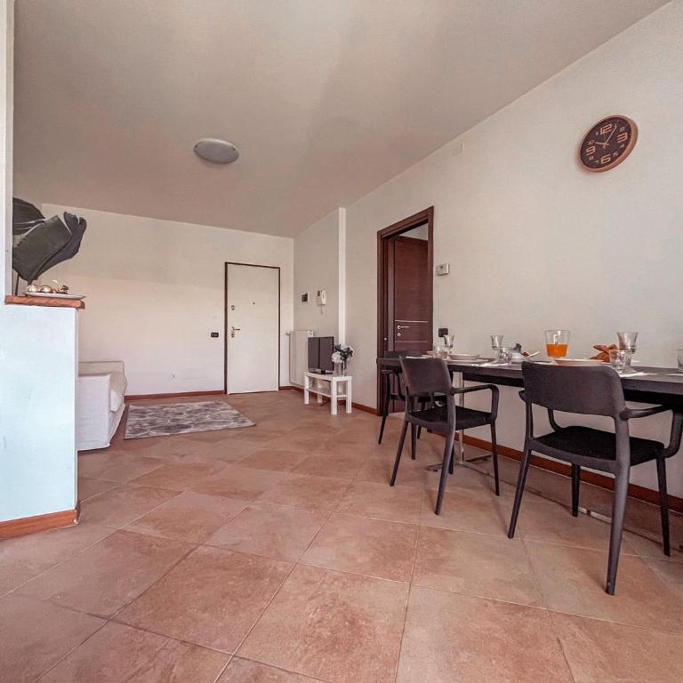 Appartamento Incantevole a 100metri dal mare e accanto alla Pista Ciclabile - Appartamento Deluxe con 1 Camera da Letto e Vista Giardino - 20
