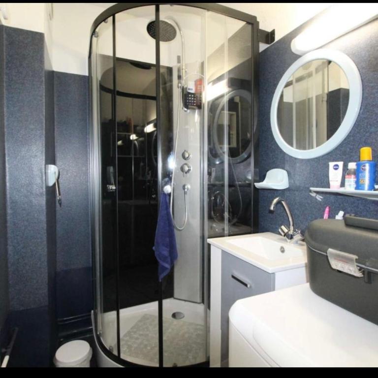 Beau T3 place parking, vue dégagée proche centre - Appartamento con 2 Camere da Letto - 14