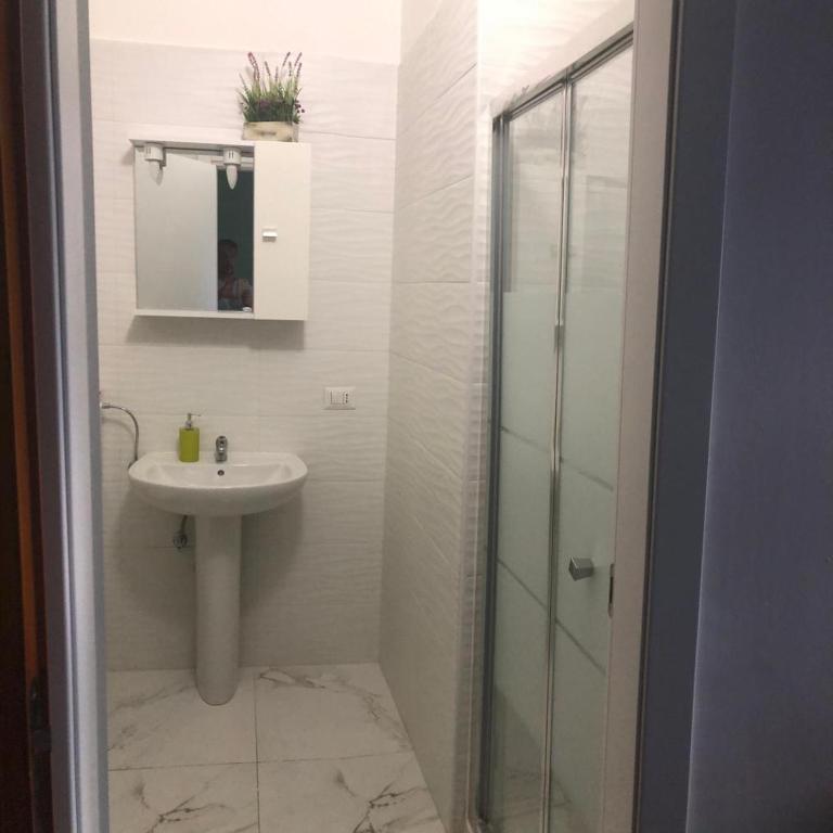 Residence Corso 50 - Camera Matrimoniale con Bagno Privato - 1