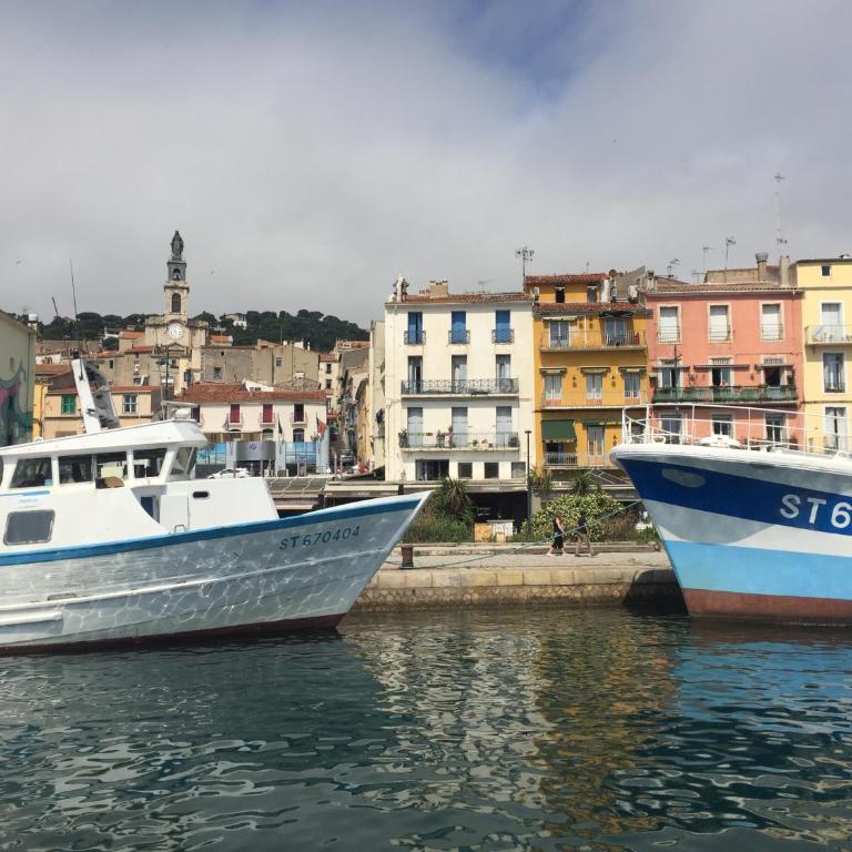 Duplex Arago au coeur de Sète, comme une petite maison - Apartamento de 3 dormitorios - 46