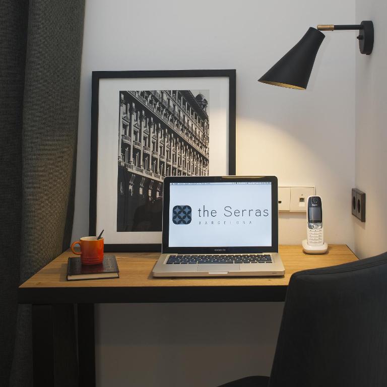 Serras Barcelona - Superior Double or Twin Room - 6
