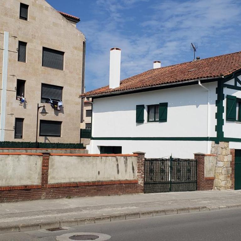 Casa Vasca - Four-Bedroom House - 15