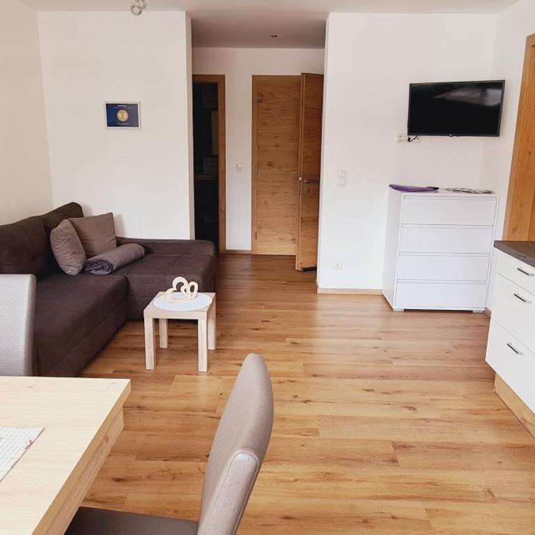 Apart Alpenflair - Apartment mit Terrasse - 7