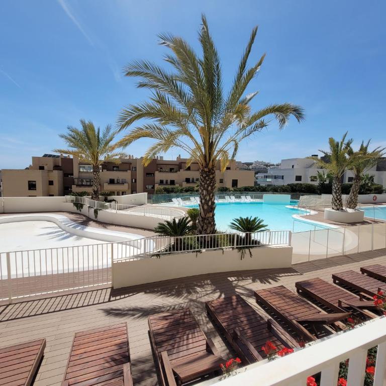 Stunning Apartment La Cala de Mijas - Walking Distance to the Beach and Town - Pool Open - Apartamento de 2 dormitorios - 1