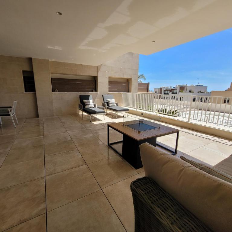 Stunning Apartment La Cala de Mijas - Walking Distance to the Beach and Town - Pool Open - Apartamento de 2 dormitorios - 15