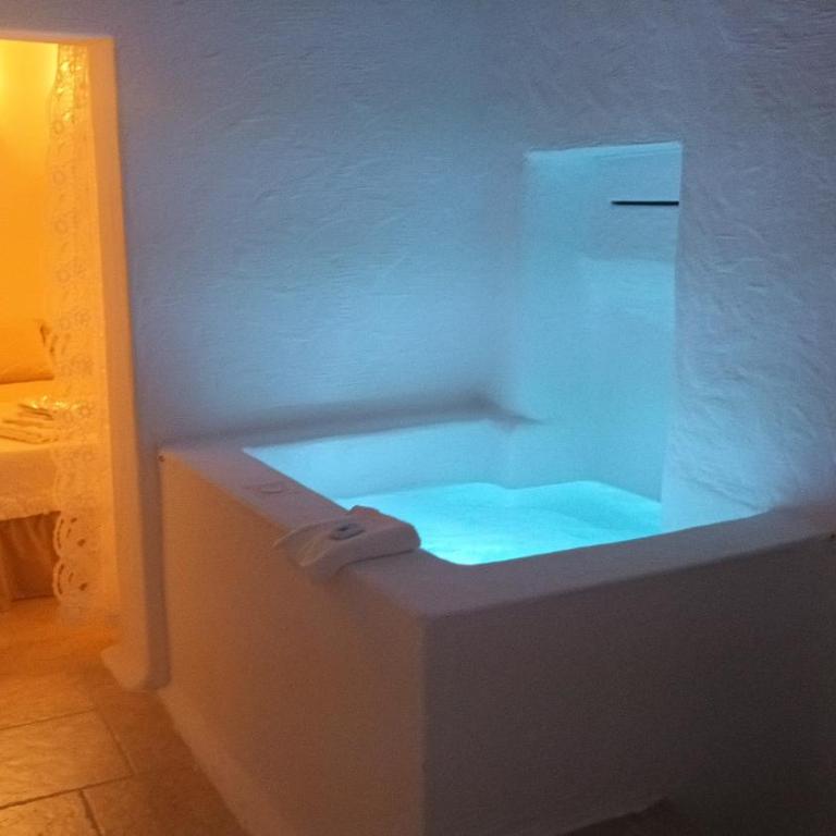 Lacy's Luxury Suite Ostuni - One-Bedroom House - 1