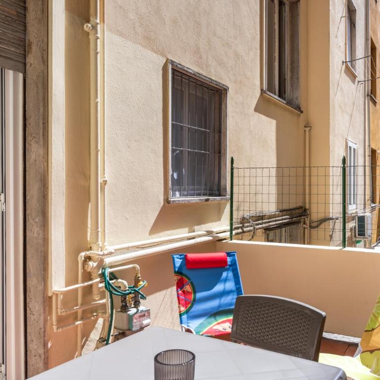 GuestHost - NEW APT! 1km from Central Station 'La Spezia' - Appartamento con 2 Camere da Letto - 1