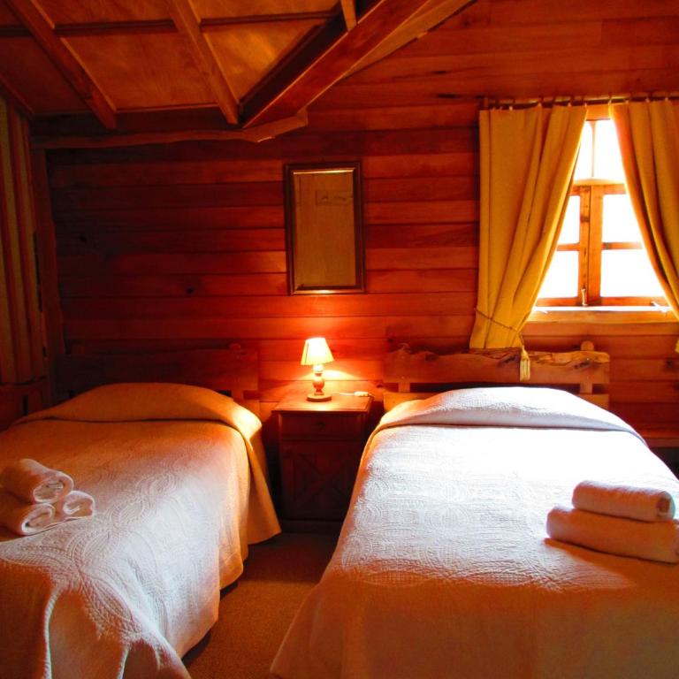 Hotel Antigua Casona Patagonia - Triple Room - 2