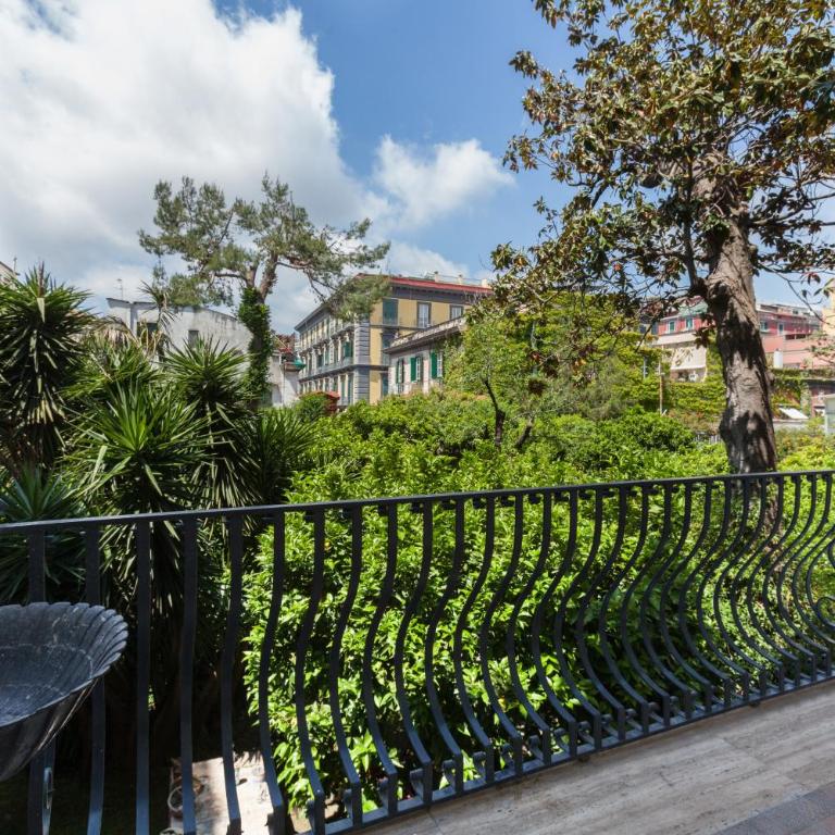 The Bellini House by House In Naples - Suite con Balcone e Vista Giardino - 1
