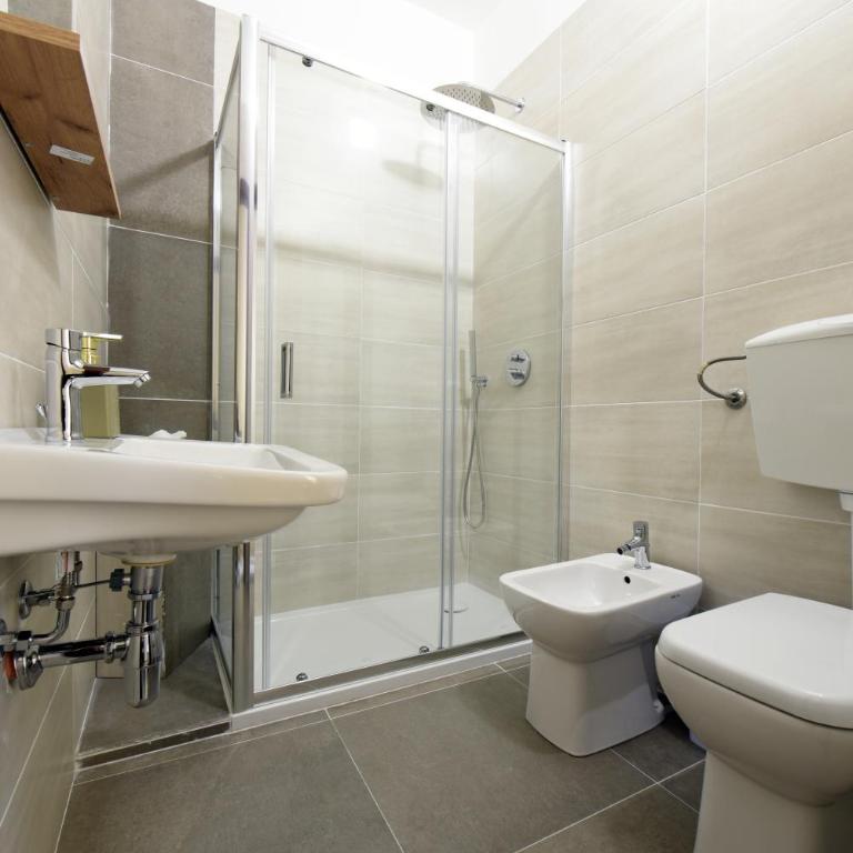 Hotel Roma 62 - Double or Twin Room - Disability Access - 2
