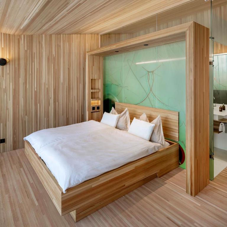 Hotel Glocke - Deluxe Doppelzimmer mit Balkon - 5