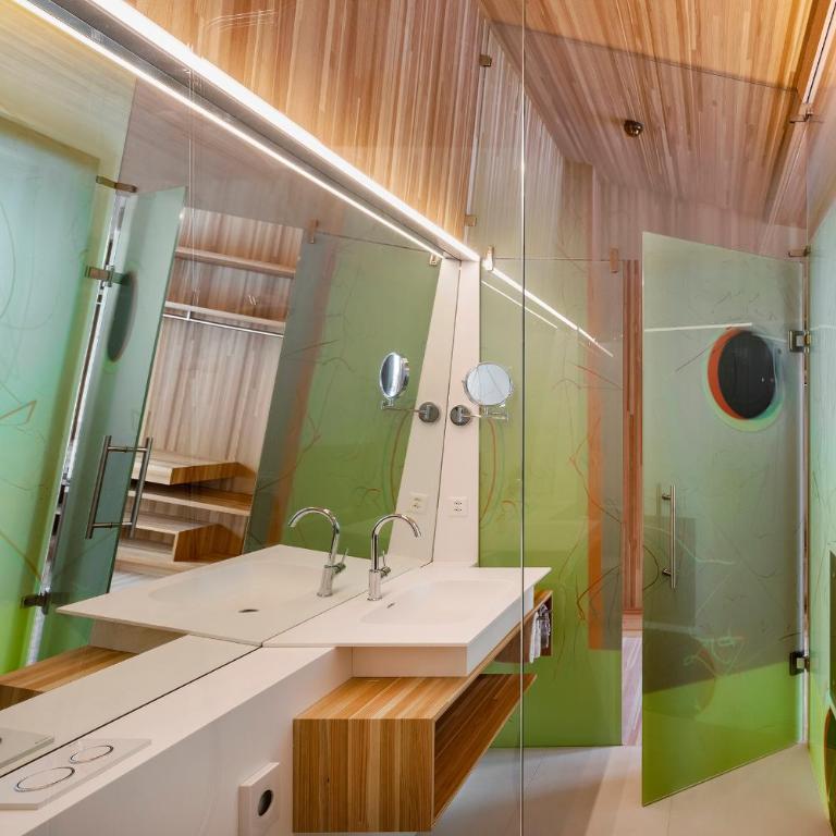 Hotel Glocke - Deluxe Doppelzimmer mit Balkon - 6